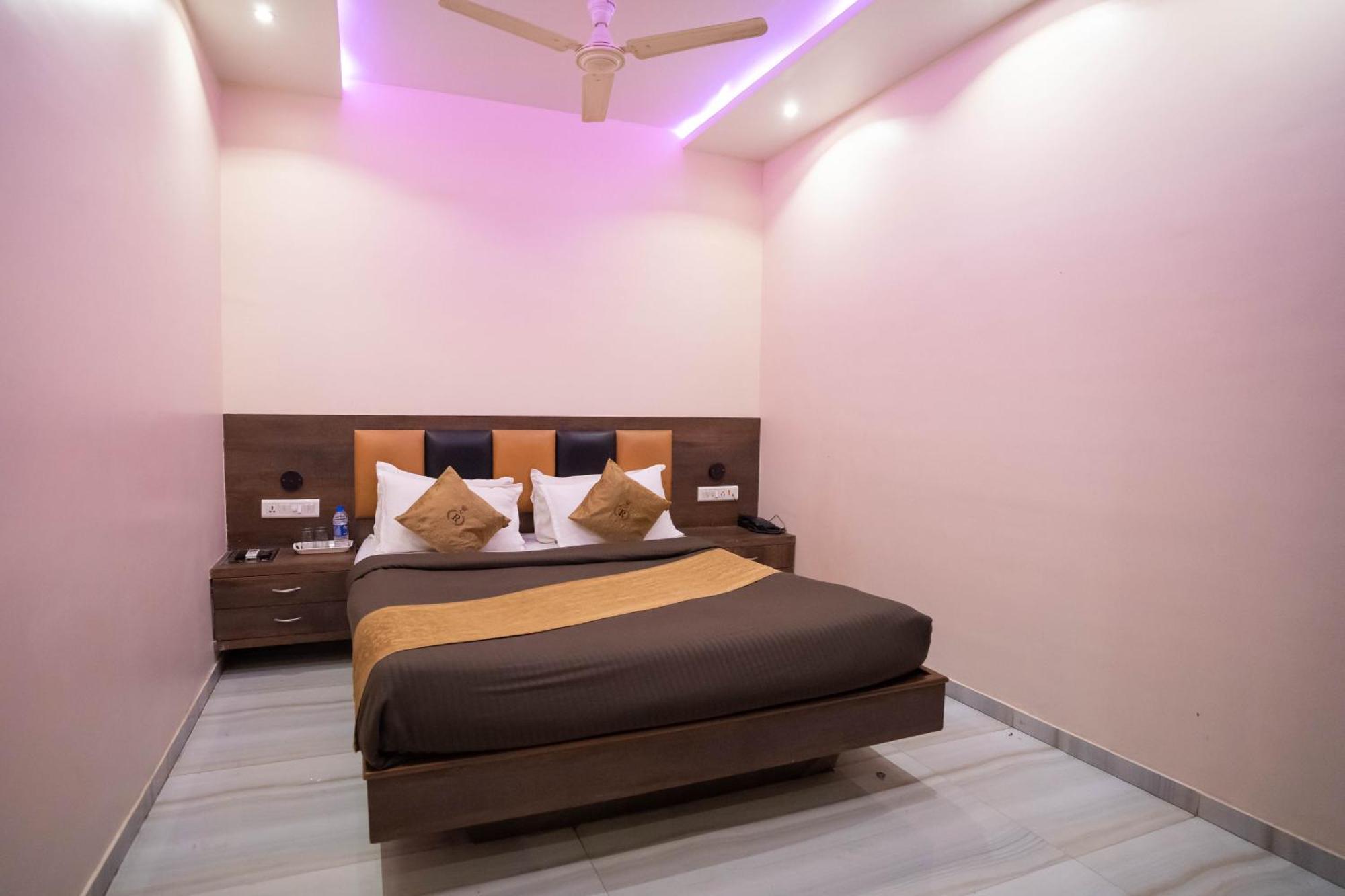 Hotel Royce Executive Near Us Consulate, Bandra Kurla Complex Mumbai Exteriör bild