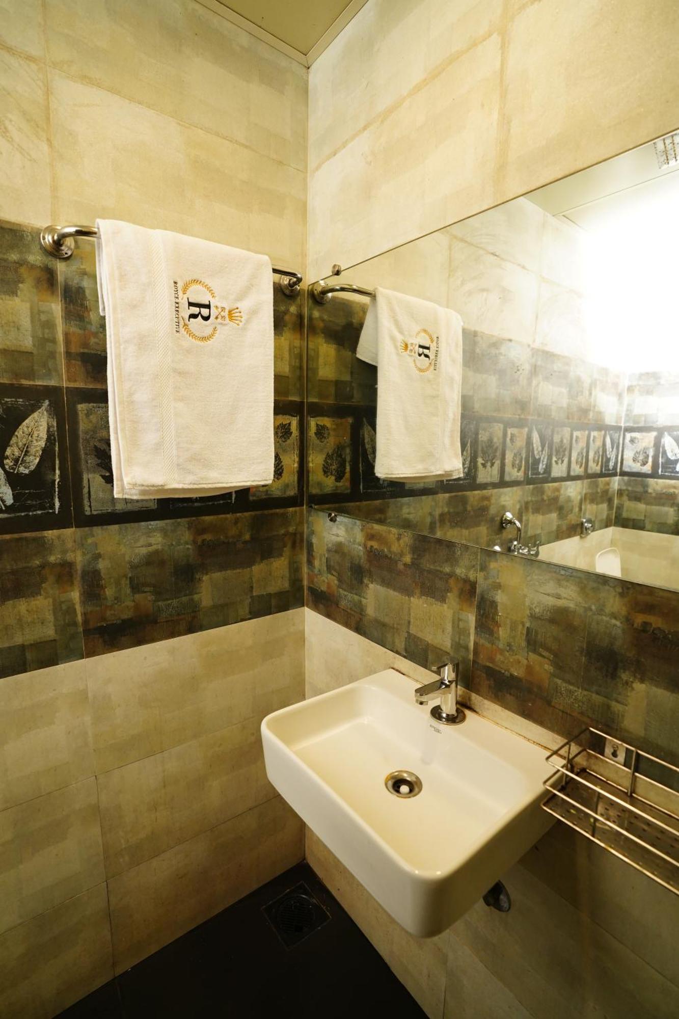 Hotel Royce Executive Near Us Consulate, Bandra Kurla Complex Mumbai Exteriör bild